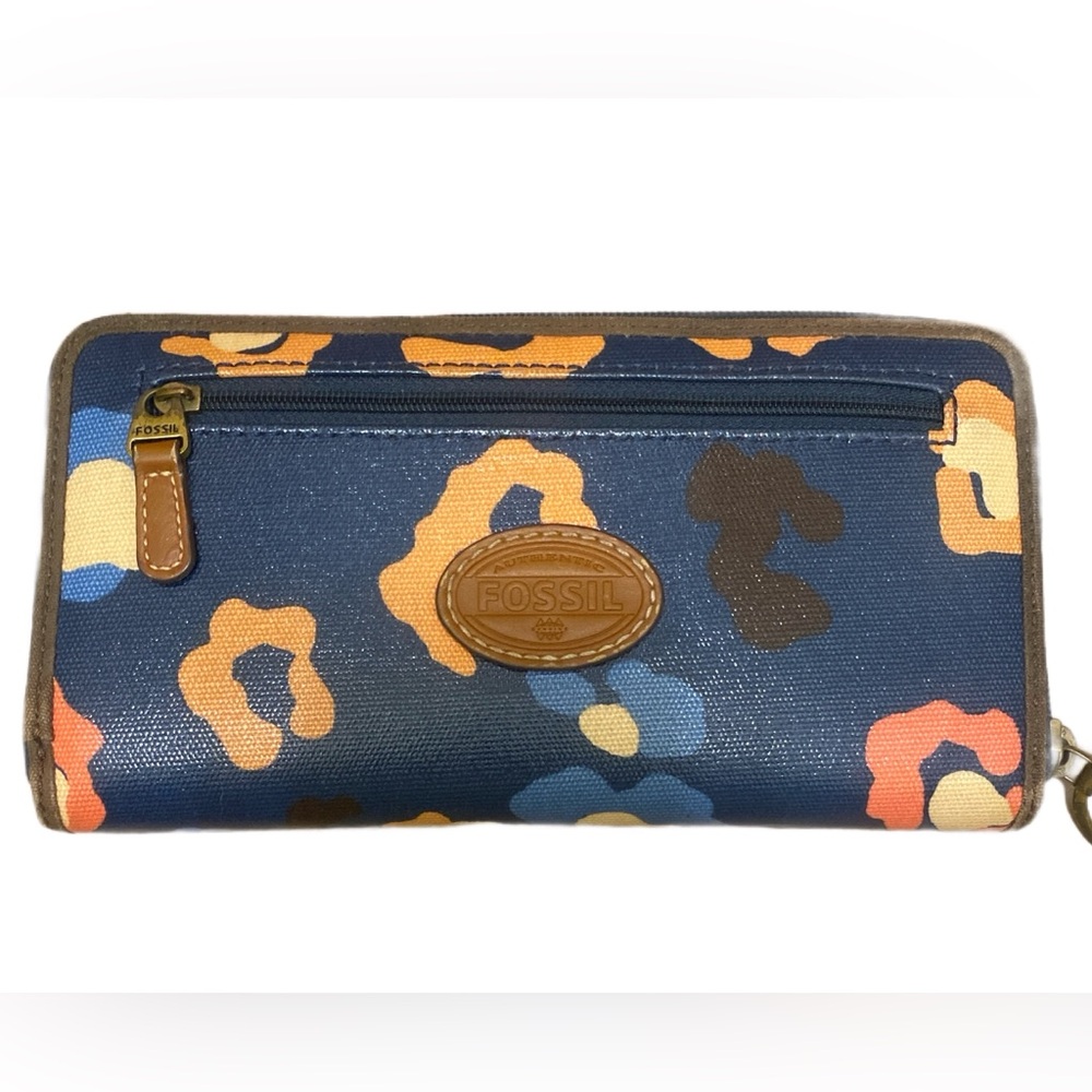 Fossil Multicolor Camouflage Wallet-NWOT